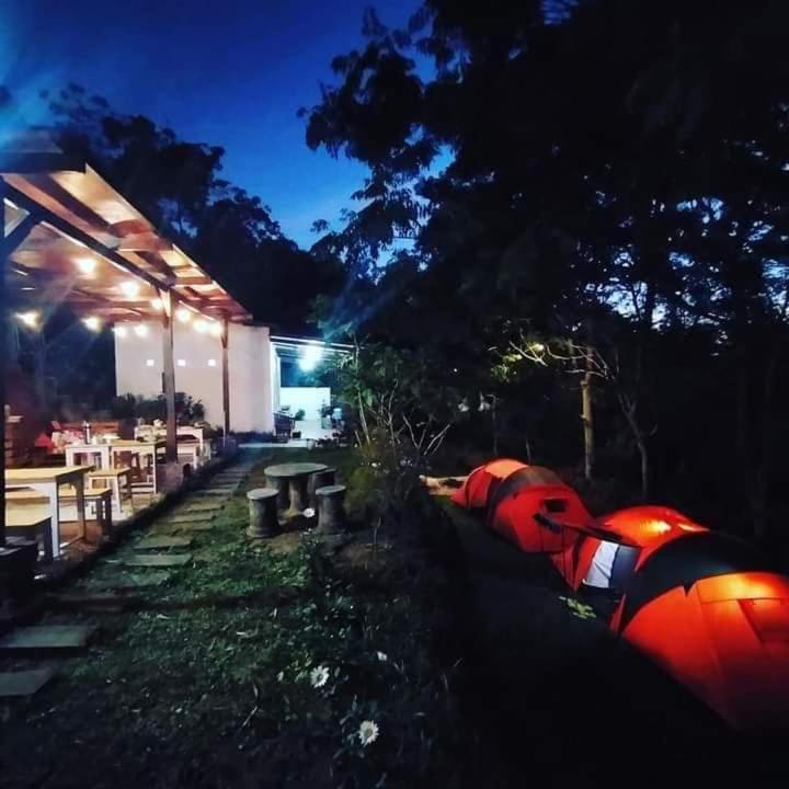 Bromo Tanjung Apartment Tosari Екстериор снимка