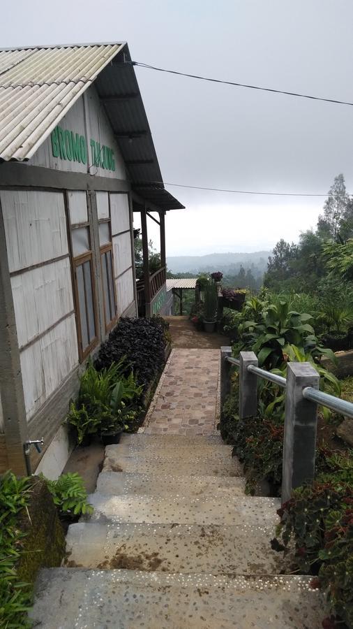 Bromo Tanjung Apartment Tosari Екстериор снимка